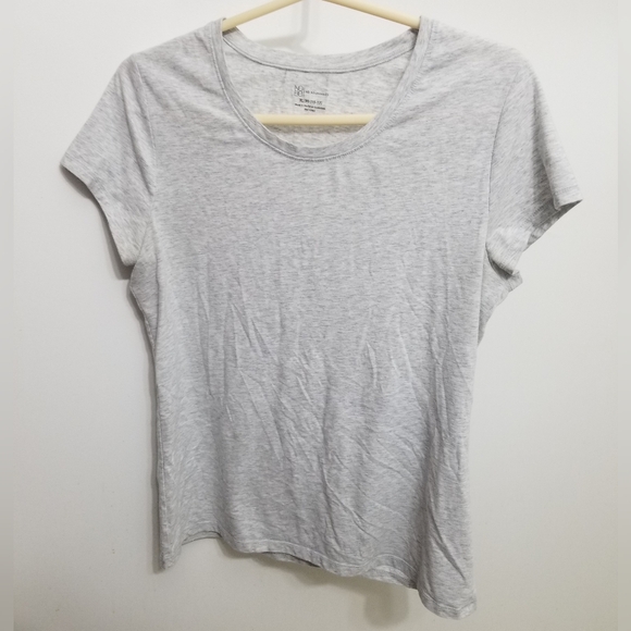 No Boundaries Tops - EUC grey No Boundaries shirt